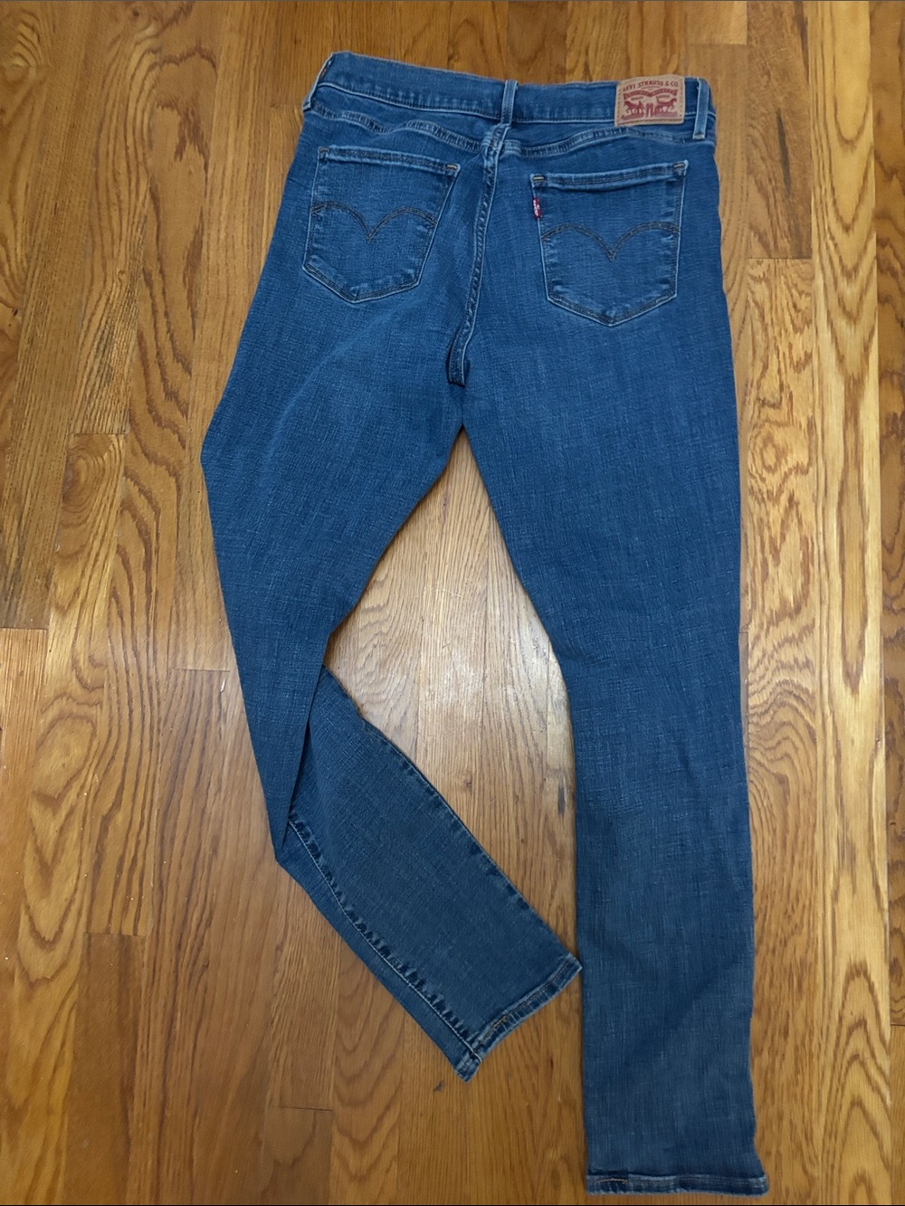 Levi's Women's Skinny Jeans - Blue Denim with Distressing - Picture 2 of 3